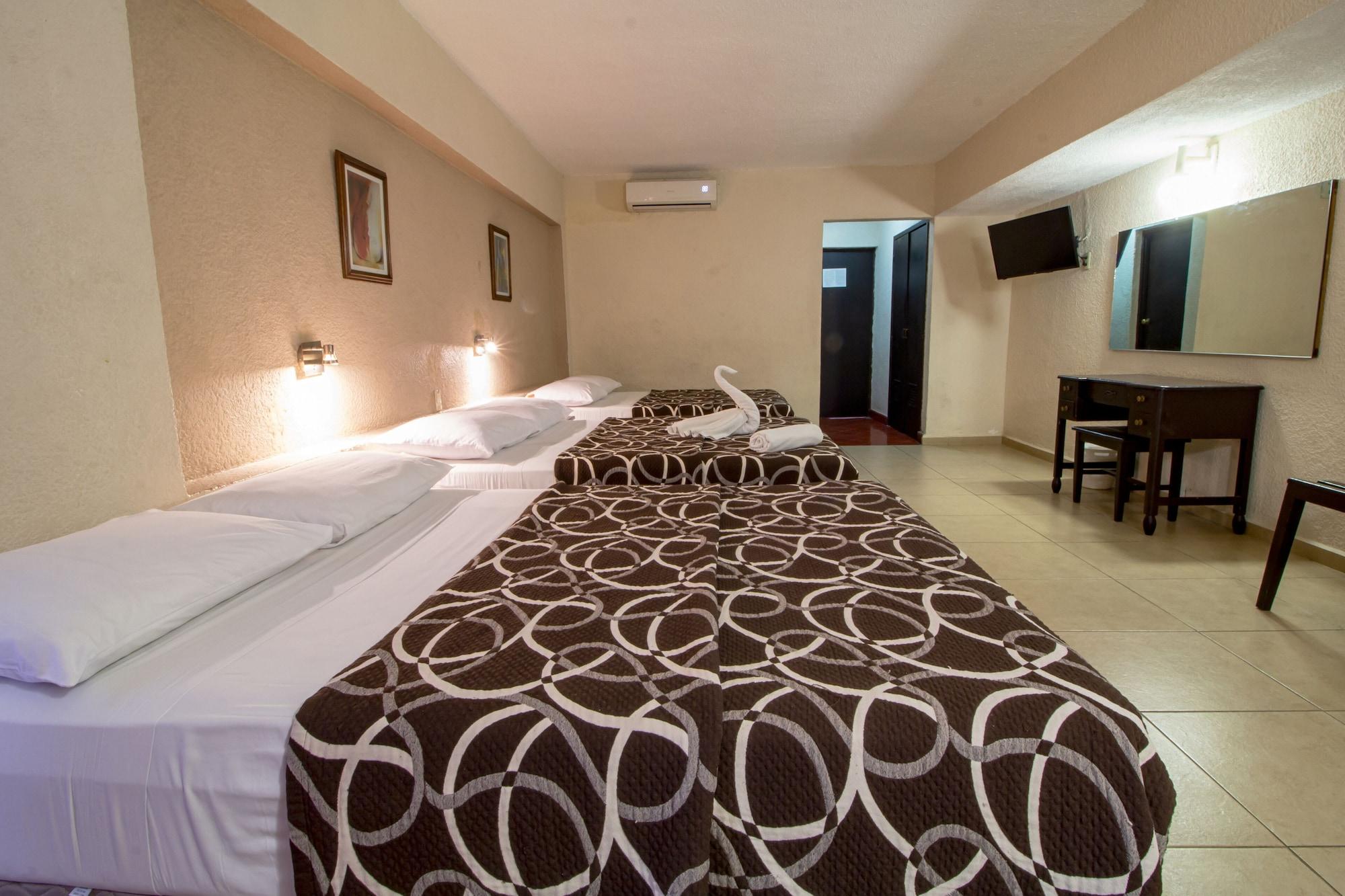 Hotel Colon Merida Ngoại thất bức ảnh