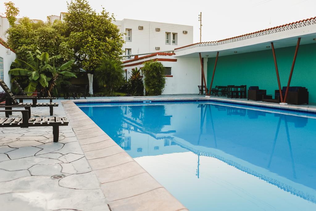 Hotel Colon Merida Ngoại thất bức ảnh