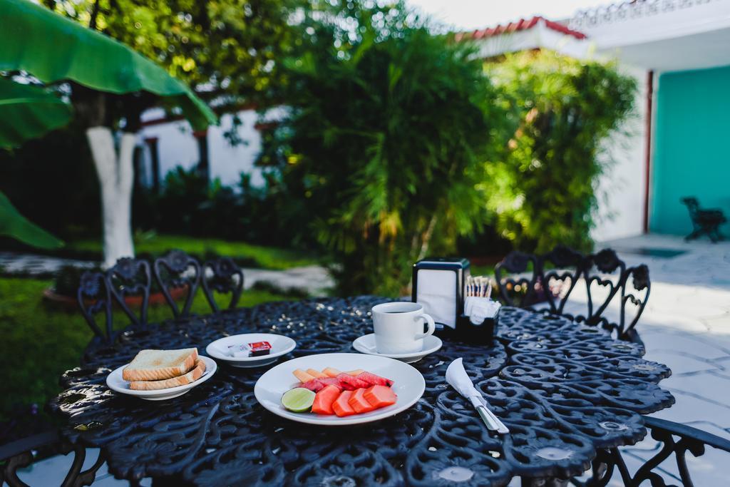 Hotel Colon Merida Ngoại thất bức ảnh