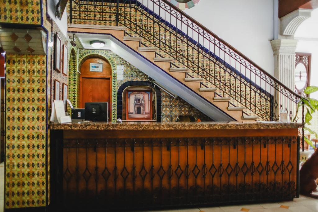 Hotel Colon Merida Ngoại thất bức ảnh