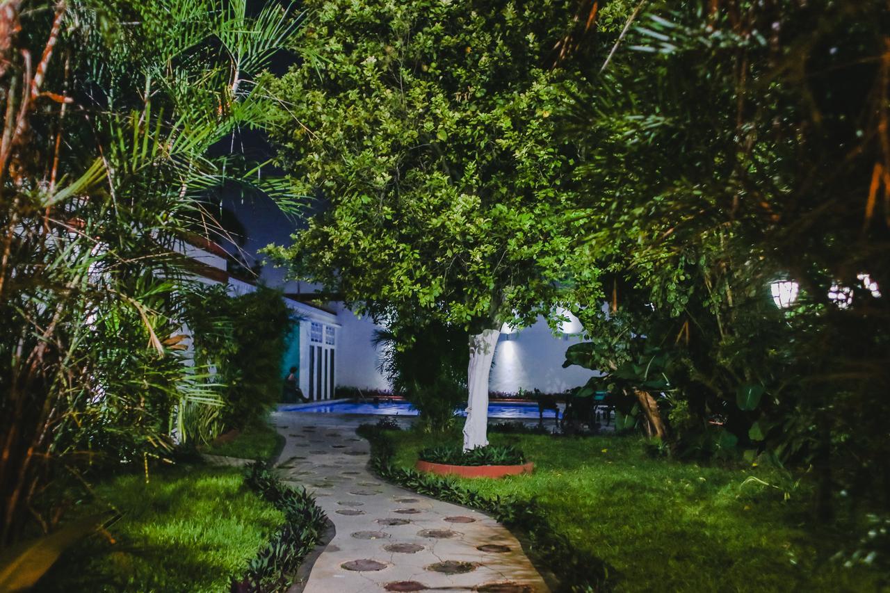 Hotel Colon Merida Ngoại thất bức ảnh
