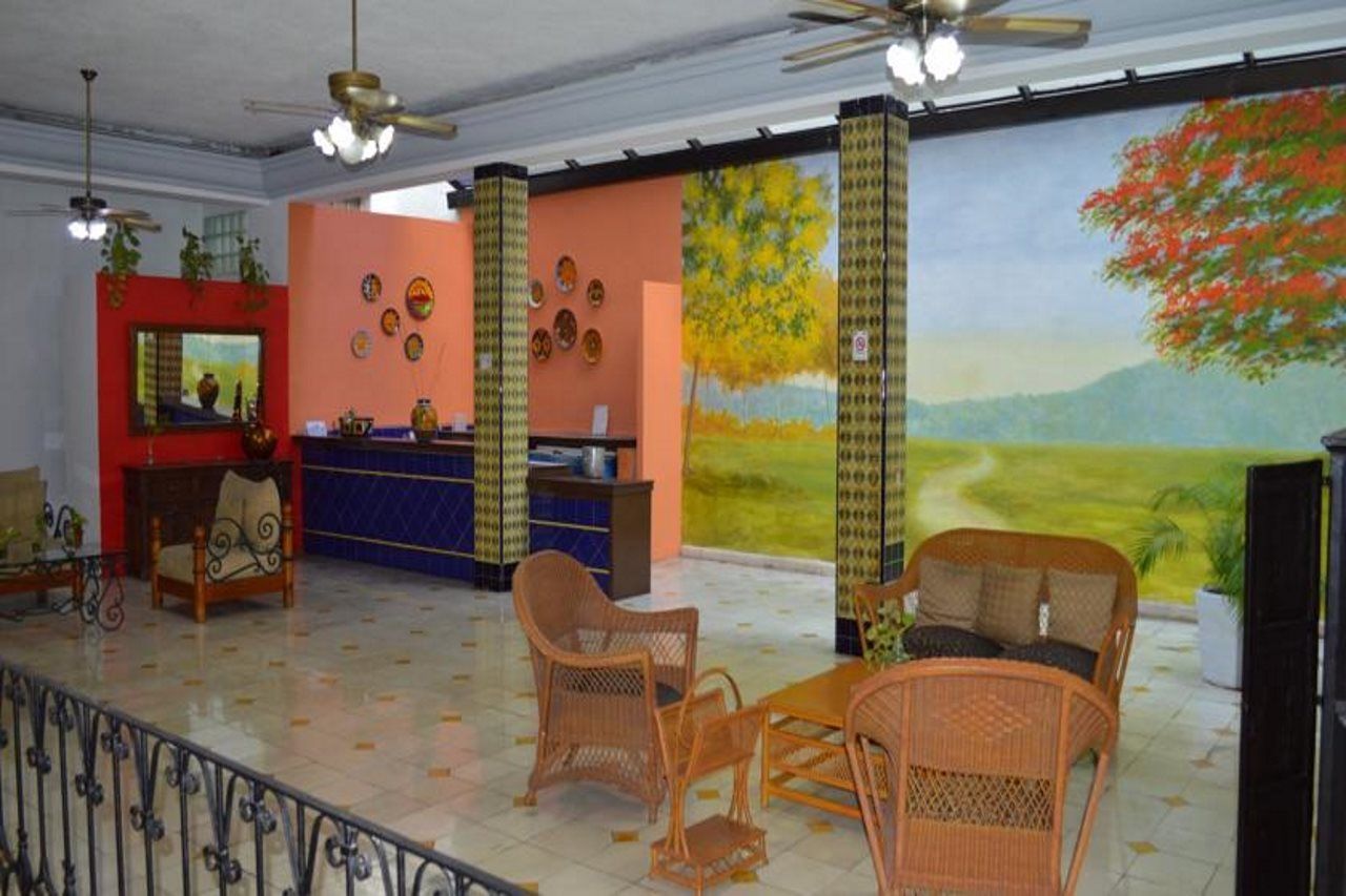 Hotel Colon Merida Ngoại thất bức ảnh